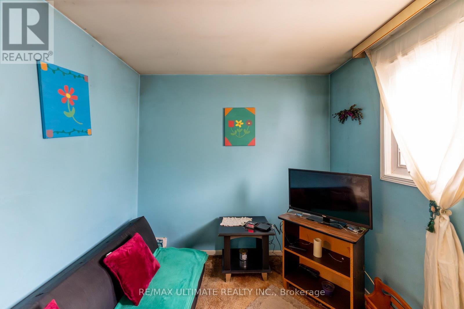 3314 Strabane Drive, Mississauga, ON - Indoor