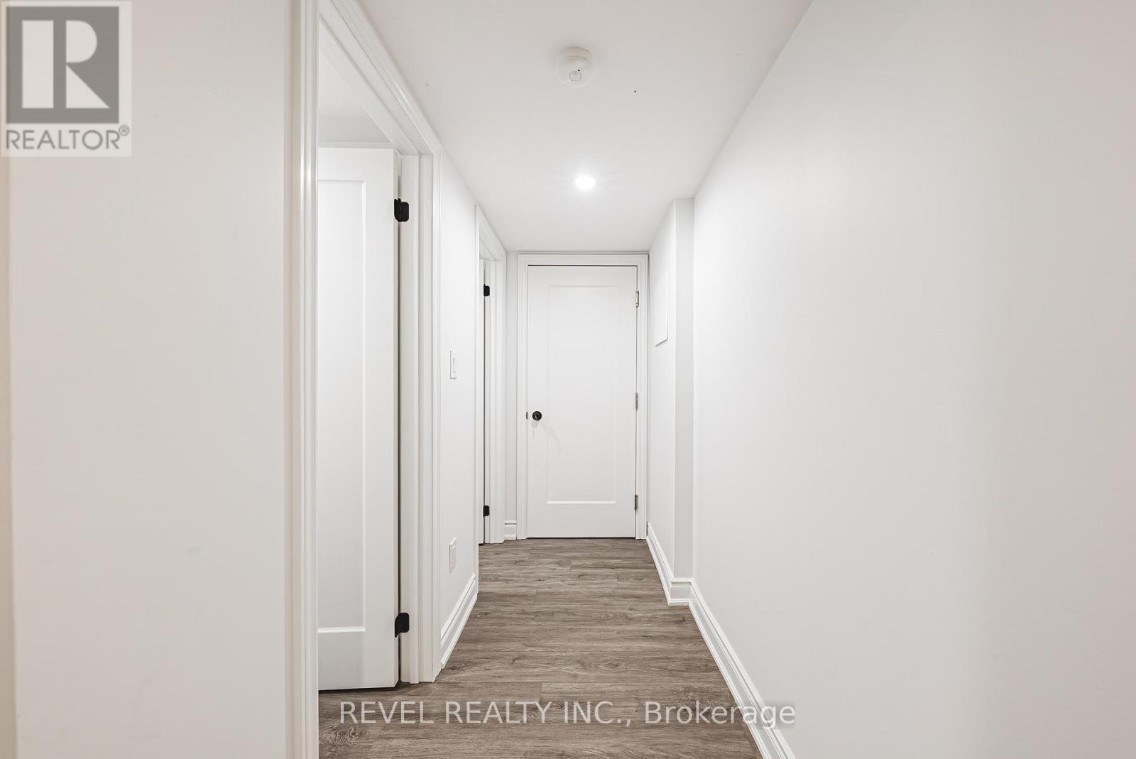 1127 Main Street E, Hamilton, ON