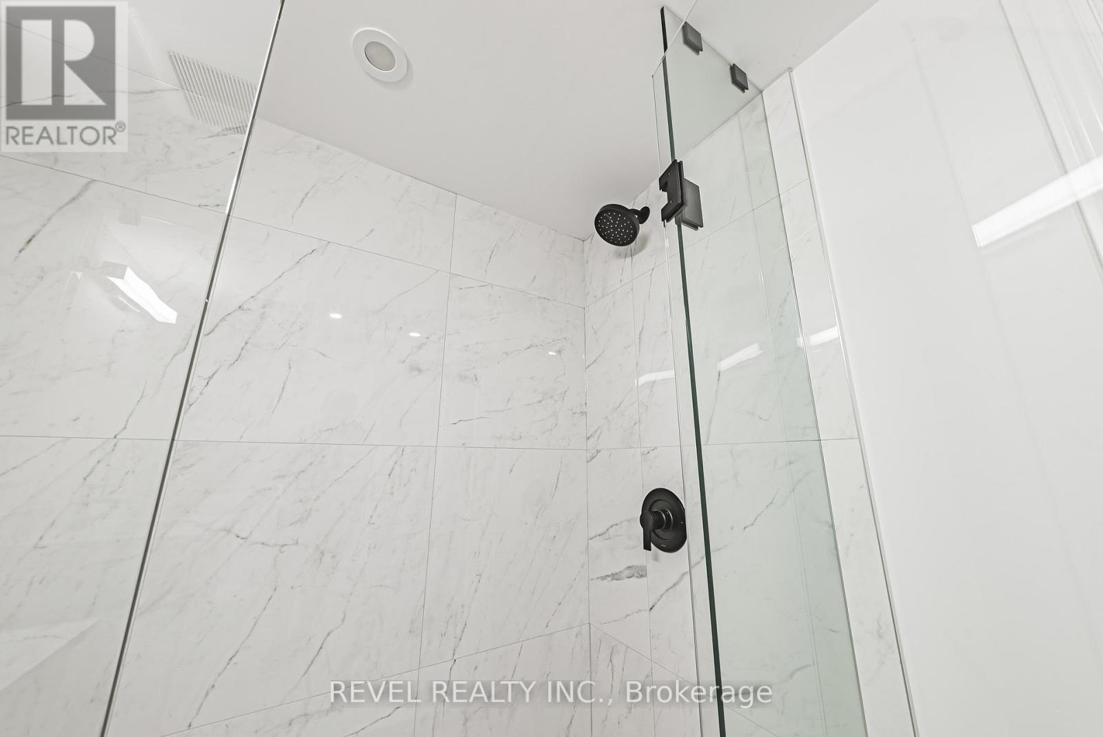 1127 Main Street E, Hamilton, ON