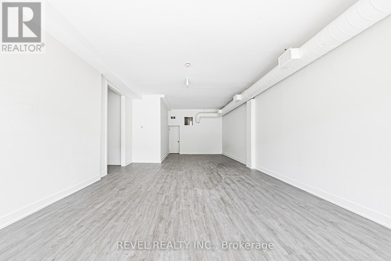 1127 Main Street E, Hamilton, ON