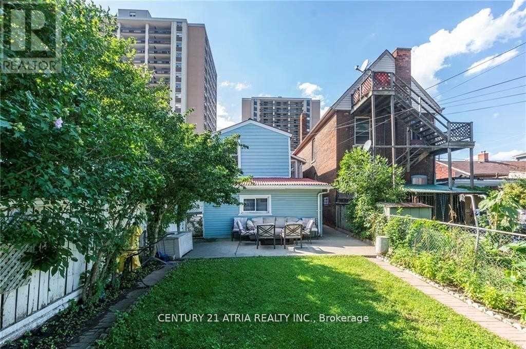 182 John Street, Hamilton, ON - Outdoor