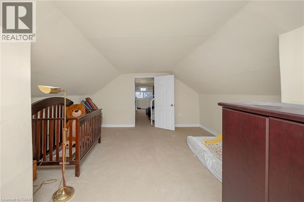 246 Ottawa Street S, Hamilton, ON - Indoor Photo Showing Other Room