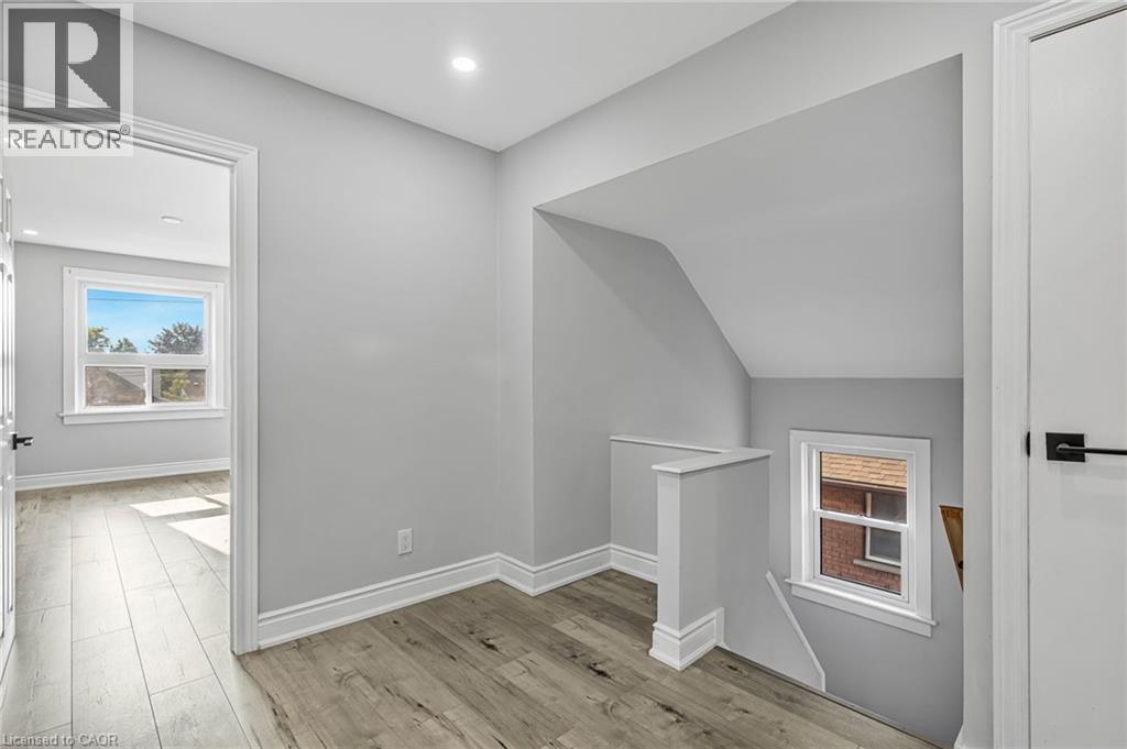 146 Craigroyston Road, Hamilton, ON - Indoor Photo Showing Other Room