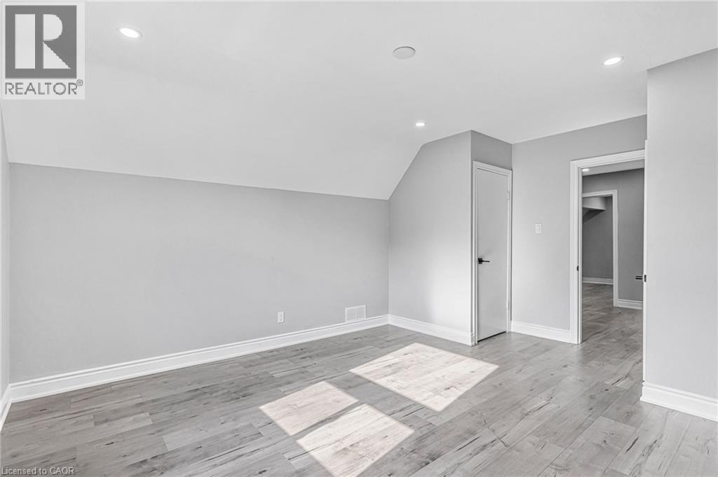 146 Craigroyston Road, Hamilton, ON - Indoor Photo Showing Other Room