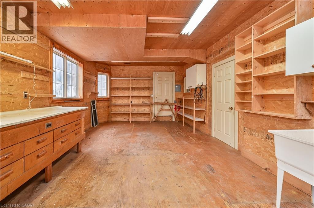 4 Hunter Road, Grimsby, ON - Indoor Photo Showing Other Room