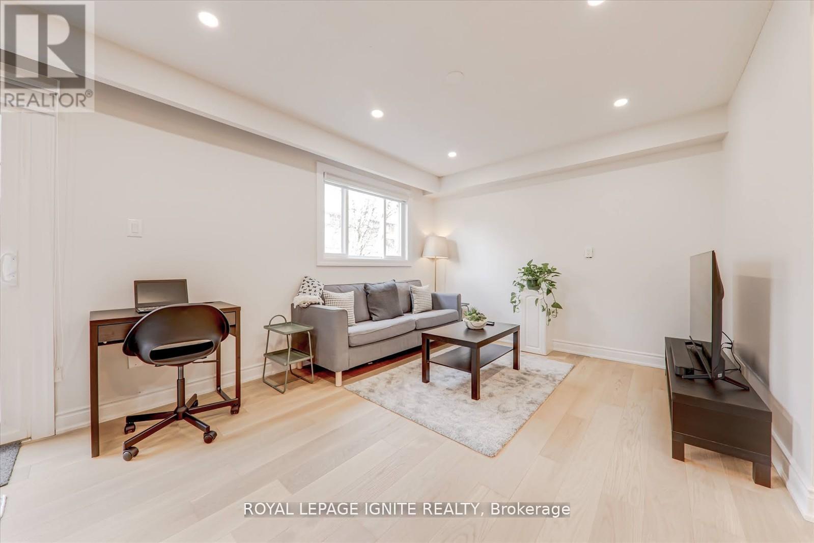 4023 Bishopstoke Lane, Mississauga, ON - Indoor