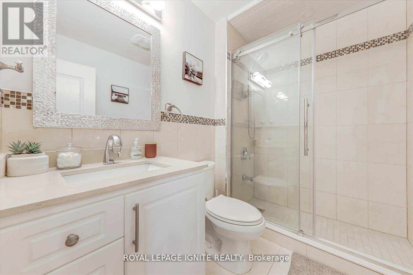 4023 Bishopstoke Lane, Mississauga, ON - Indoor Photo Showing Bathroom