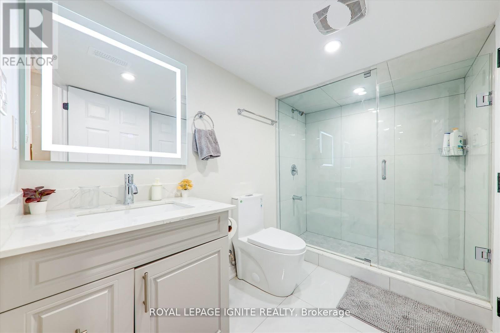 4023 Bishopstoke Lane, Mississauga, ON - Indoor Photo Showing Bathroom
