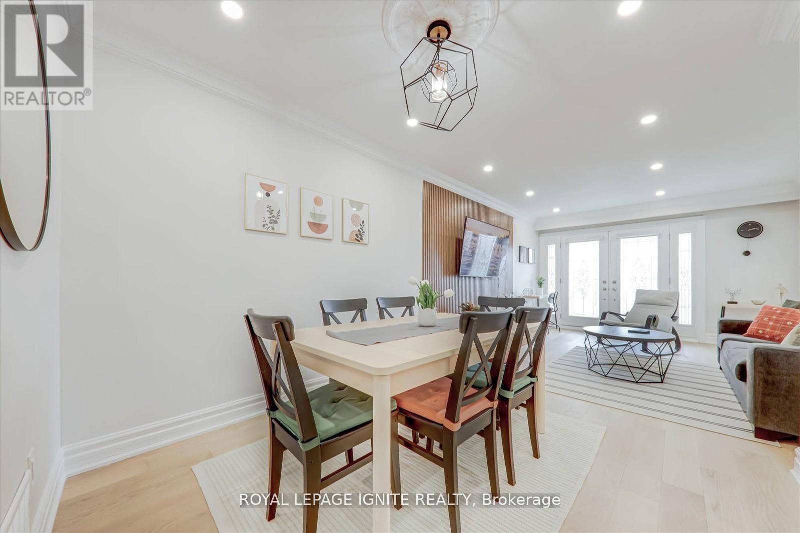 4023 Bishopstoke Lane, Mississauga, ON - Indoor Photo Showing Dining Room