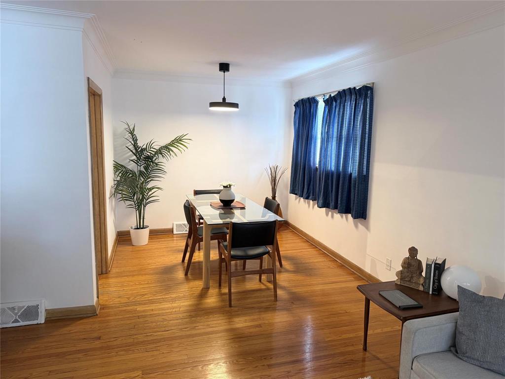 656 Renfrew Street, Winnipeg, MB - Indoor Photo Showing Other Room