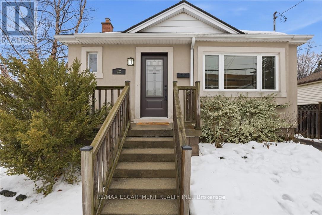 32 Audrey Street, Hamilton, ON - Outdoor