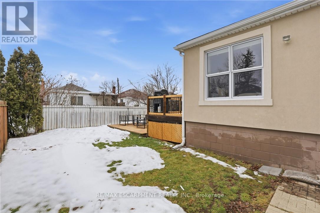 32 Audrey Street, Hamilton, ON - Outdoor