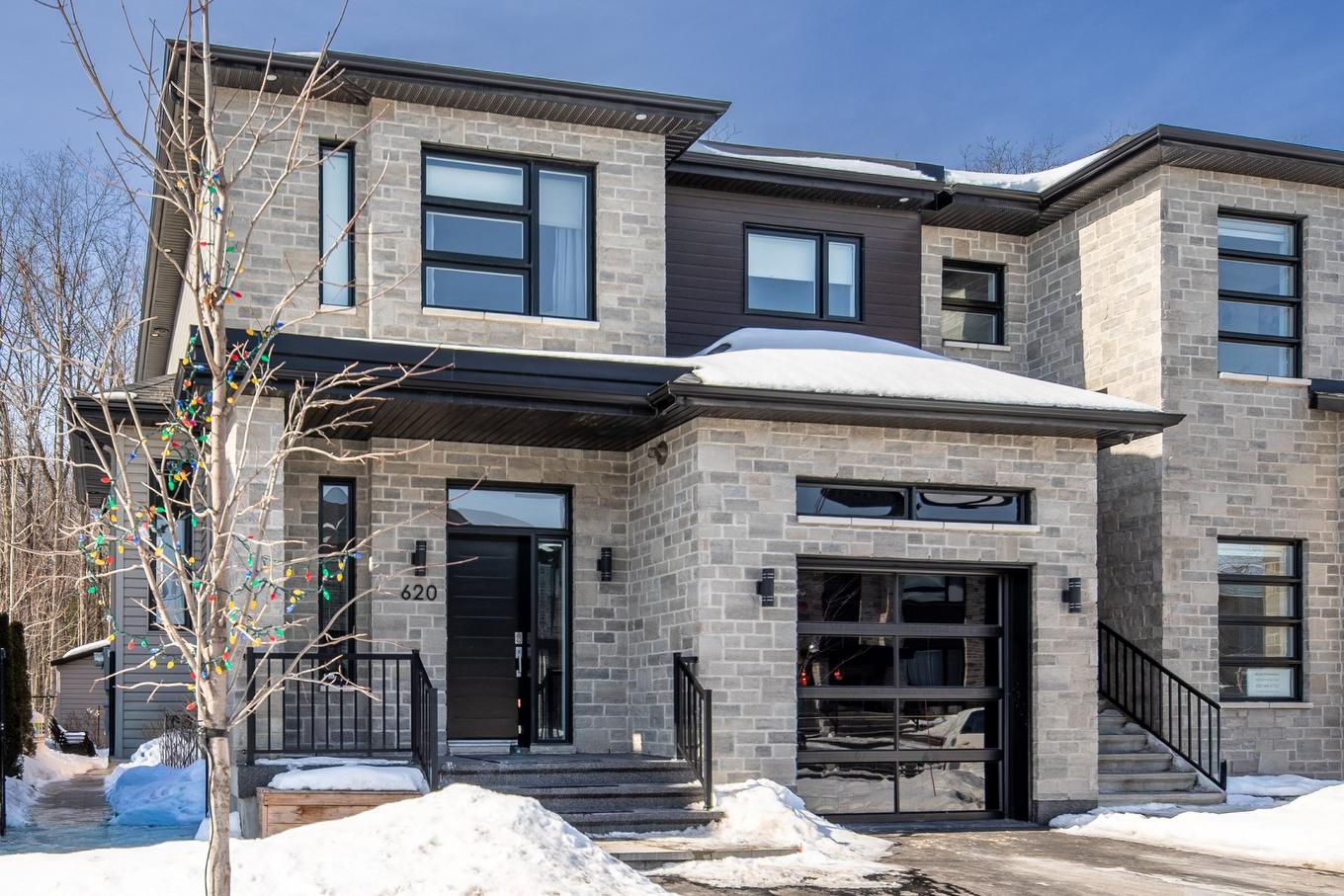 Frontage - 620 Rue Victor-Bourgeau, Saint-Jean-Sur-Richelieu, QC - Outdoor With Facade