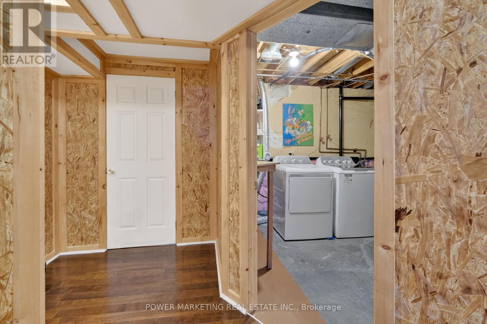 104 Bannerhill, Ottawa, ON - Indoor Photo Showing Laundry Room