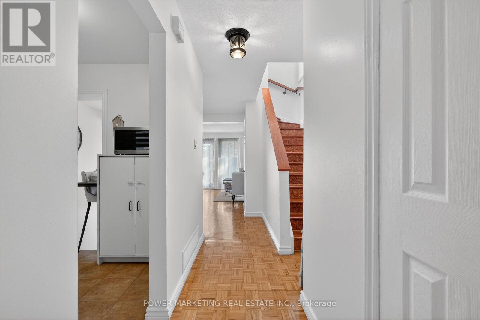 104 Bannerhill, Ottawa, ON - Indoor Photo Showing Other Room