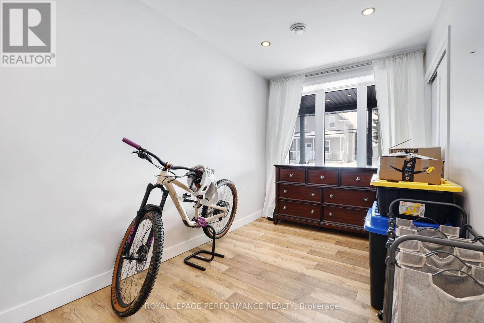 2061 Lajoie Street, Alfred And Plantagenet, ON - Indoor Photo Showing Gym Room