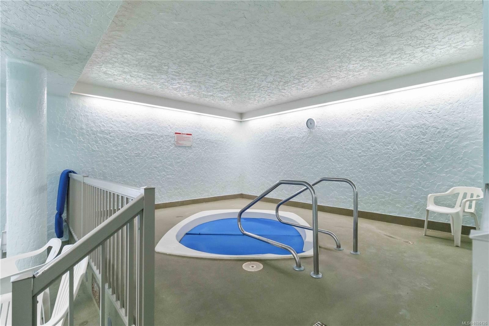 308-3225 Eldon Pl, Saanich, BC - Indoor Photo Showing Other Room With In Ground Pool