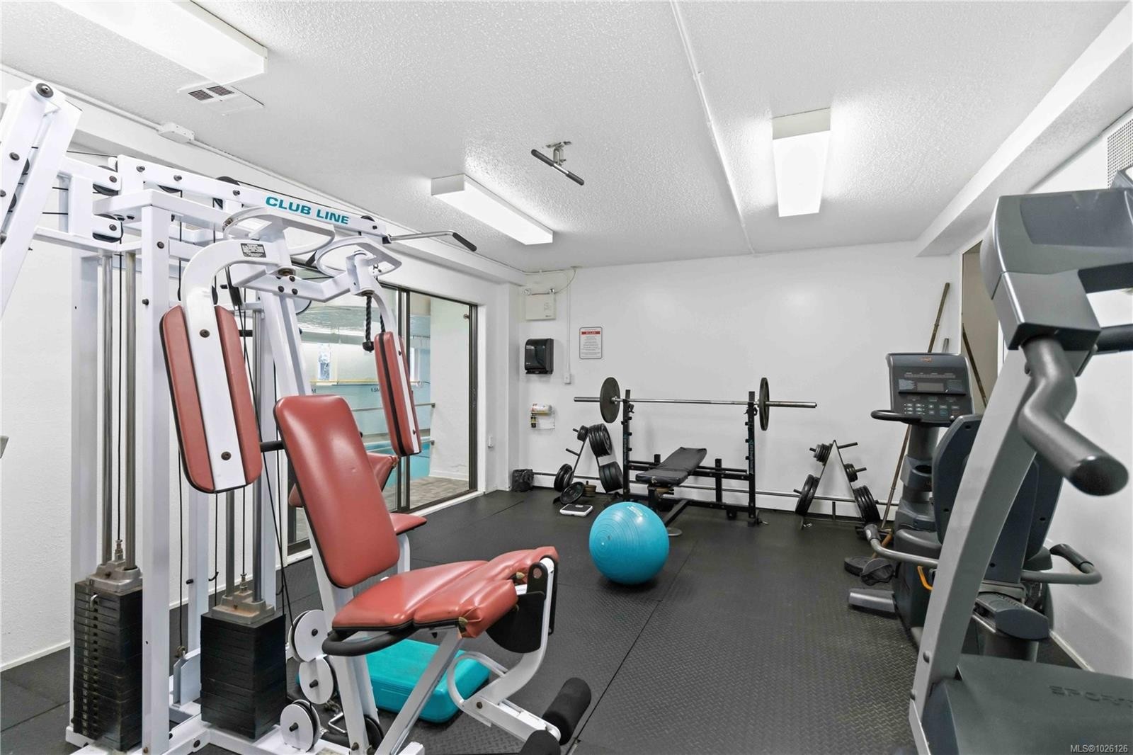 308-3225 Eldon Pl, Saanich, BC - Indoor Photo Showing Gym Room