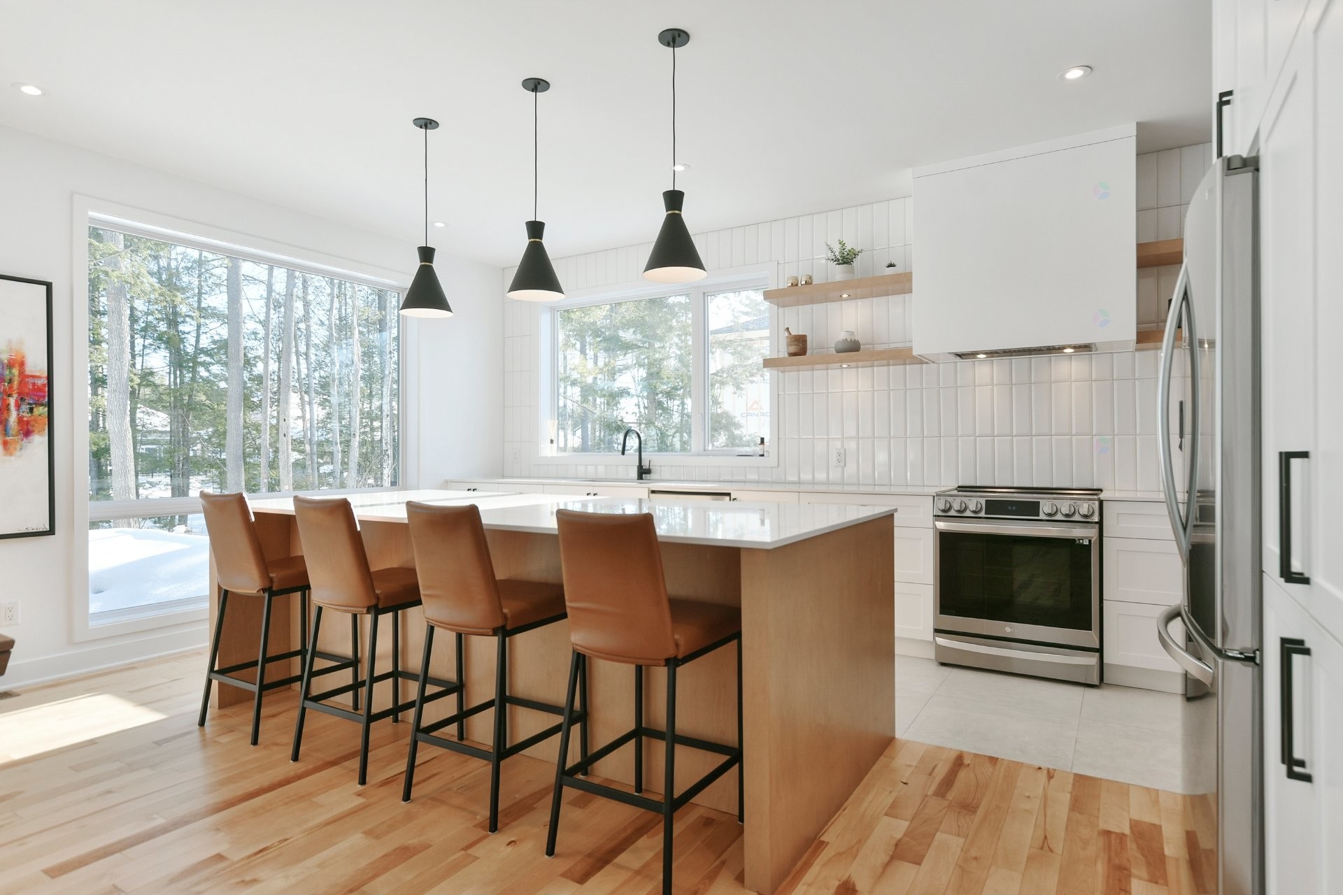 Cuisine - 17085 Rue Du Corail, Mirabel, QC - Indoor Photo Showing Kitchen With Upgraded Kitchen