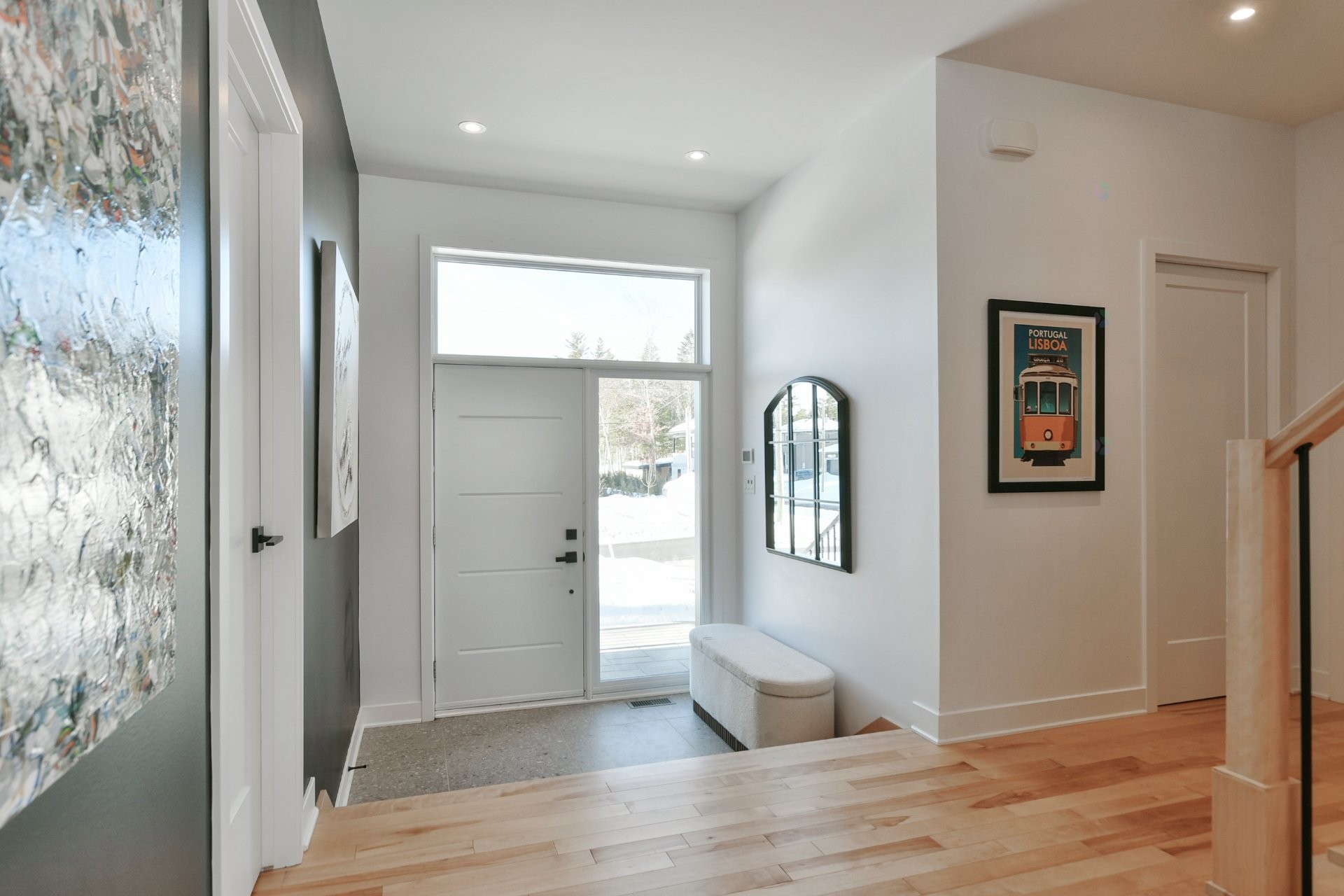 Hall d'entrée/Vestibule - 17085 Rue Du Corail, Mirabel, QC - Indoor Photo Showing Other Room