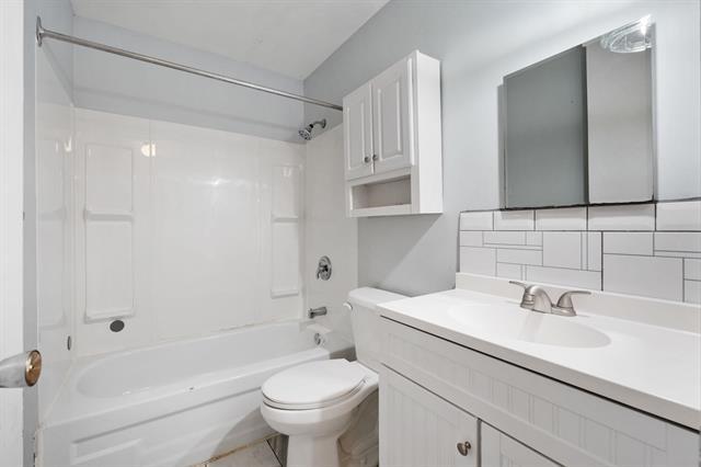 3 Menno Bay, Winnipeg, MB