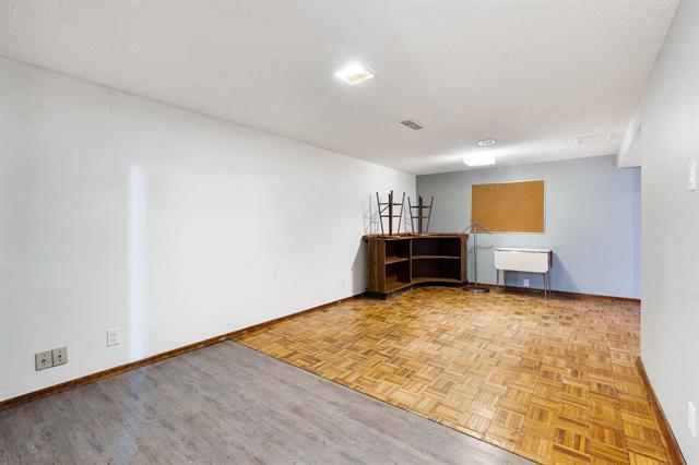 3 Menno Bay, Winnipeg, MB