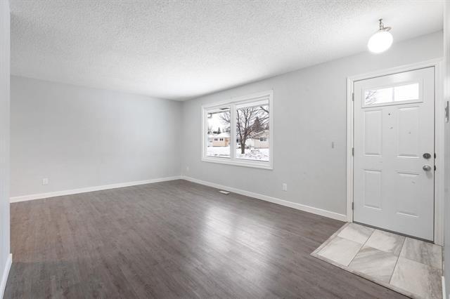 3 Menno Bay, Winnipeg, MB