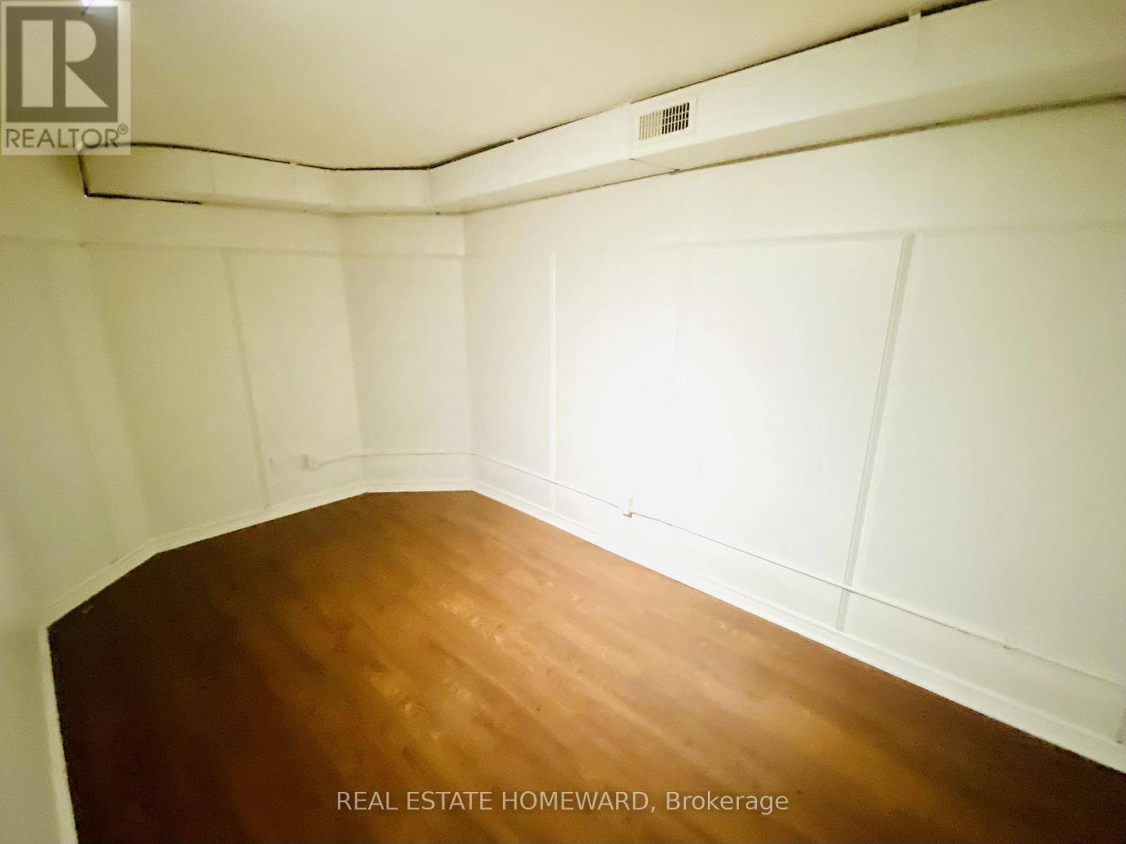 493A Danforth Avenue, Toronto, ON