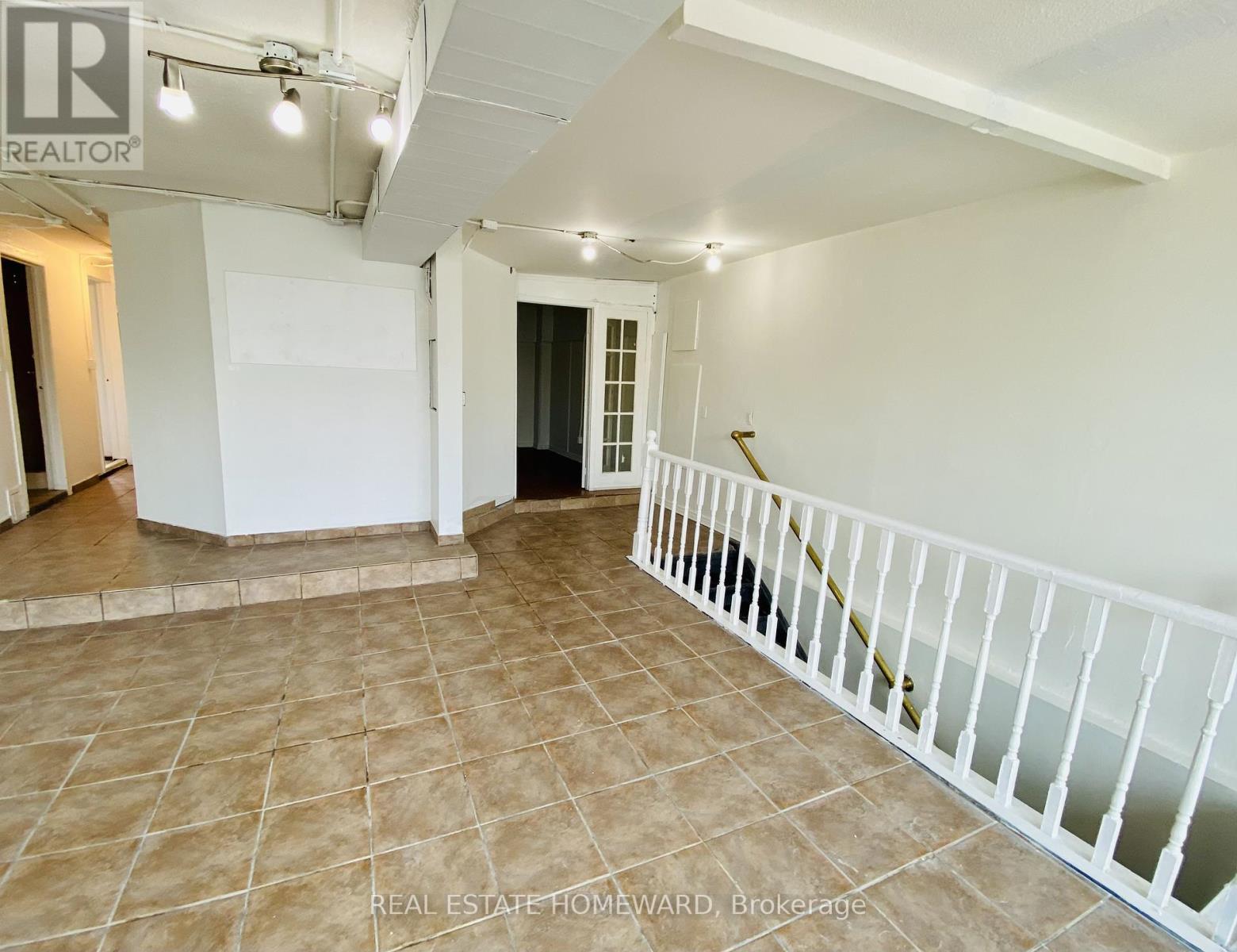 493A Danforth Avenue, Toronto, ON
