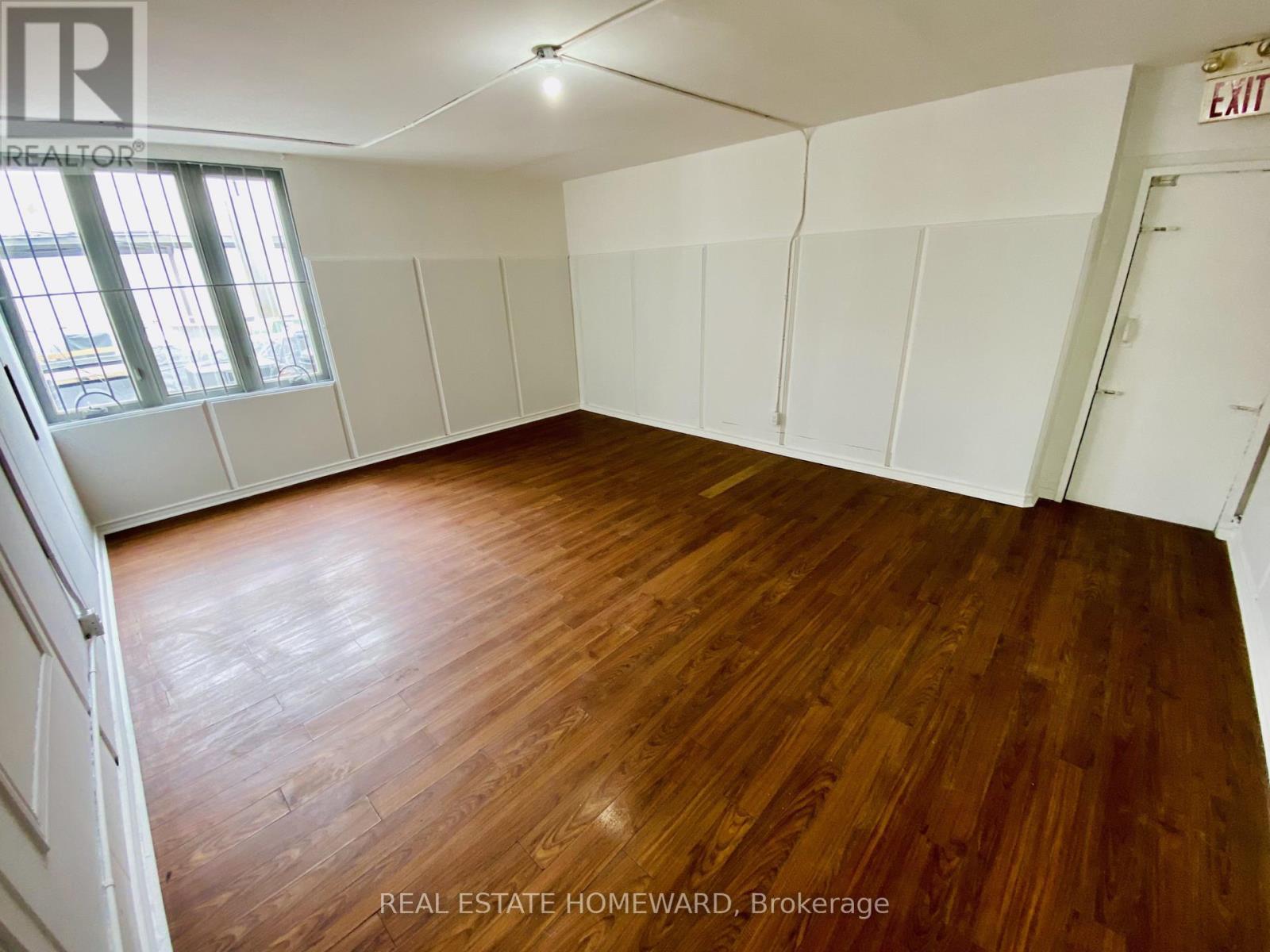 493A Danforth Avenue, Toronto, ON