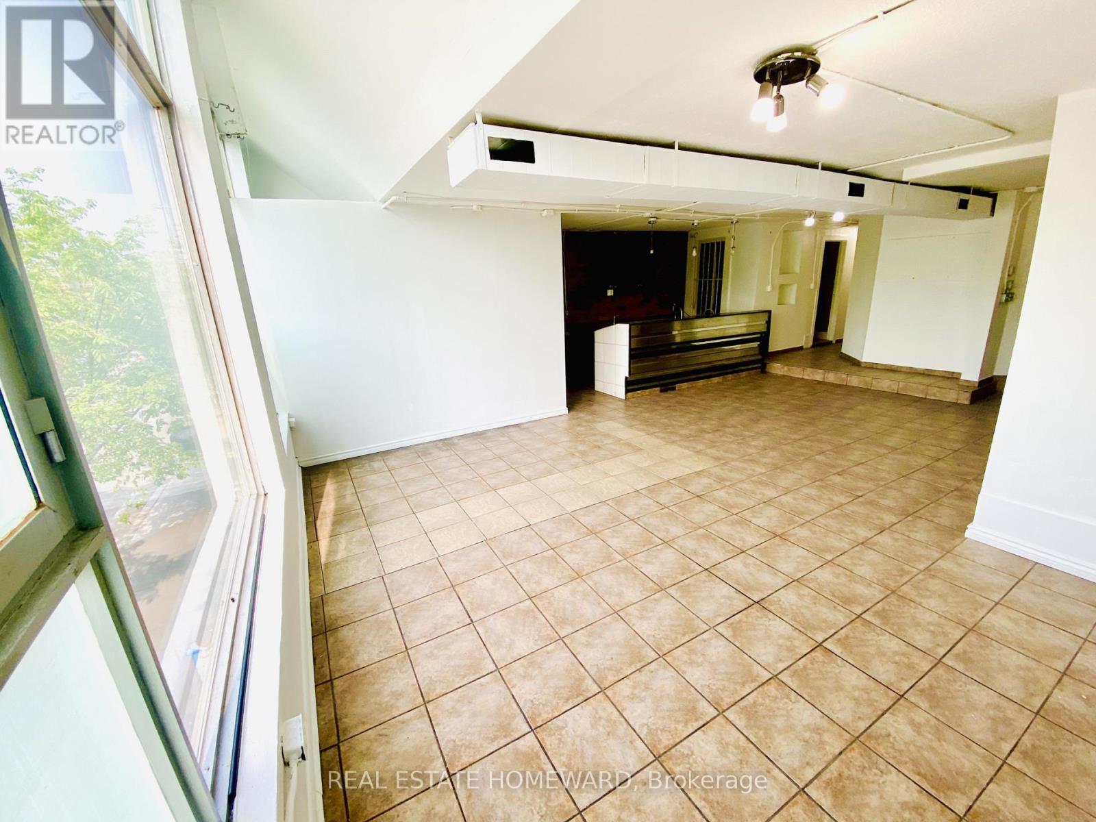 493A Danforth Avenue, Toronto, ON