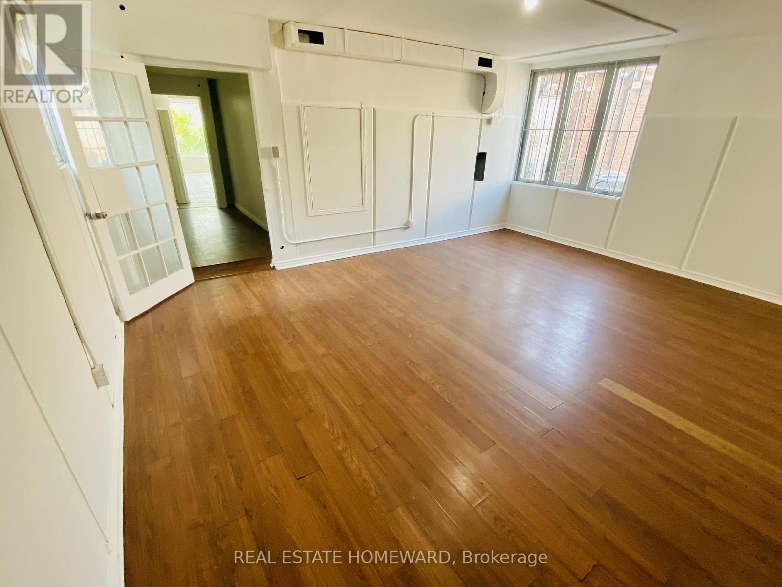 493A Danforth Avenue, Toronto, ON