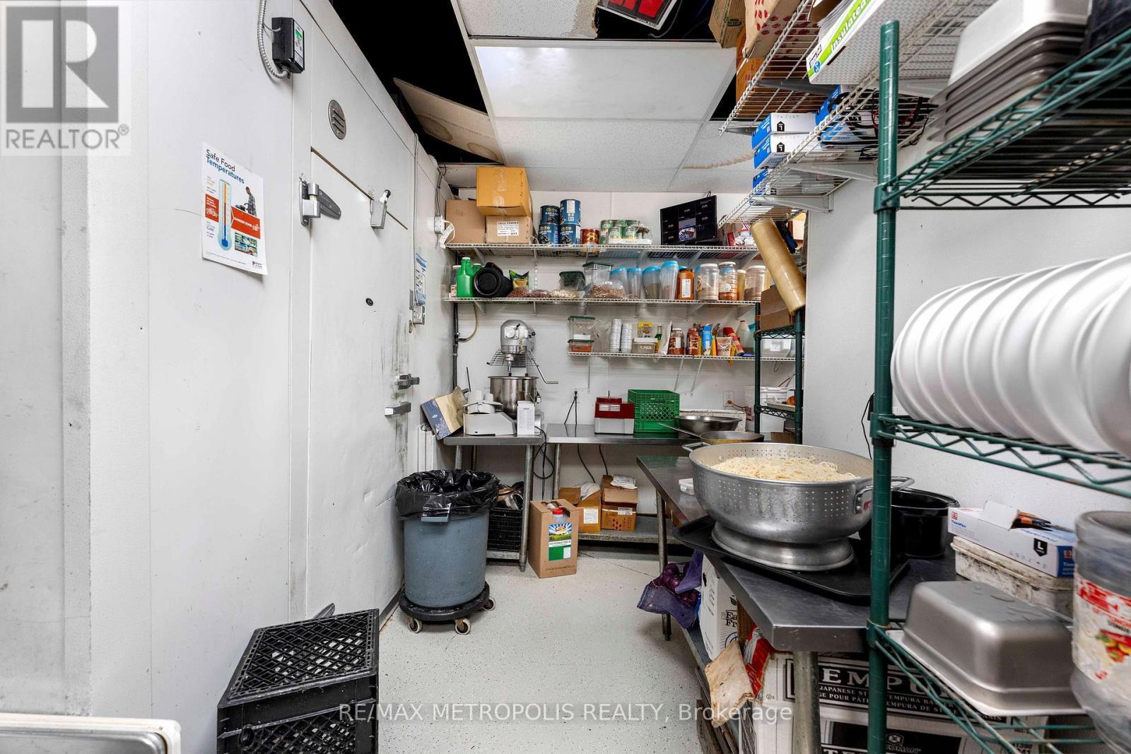 1465 Aerowood Drive, Mississauga, ON