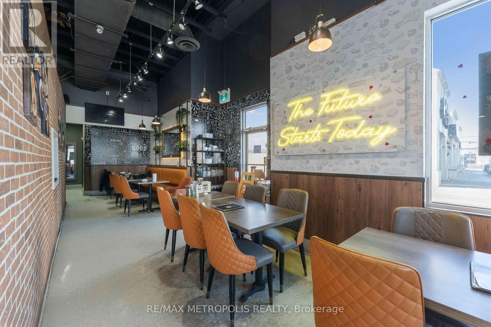 1465 Aerowood Drive, Mississauga, ON