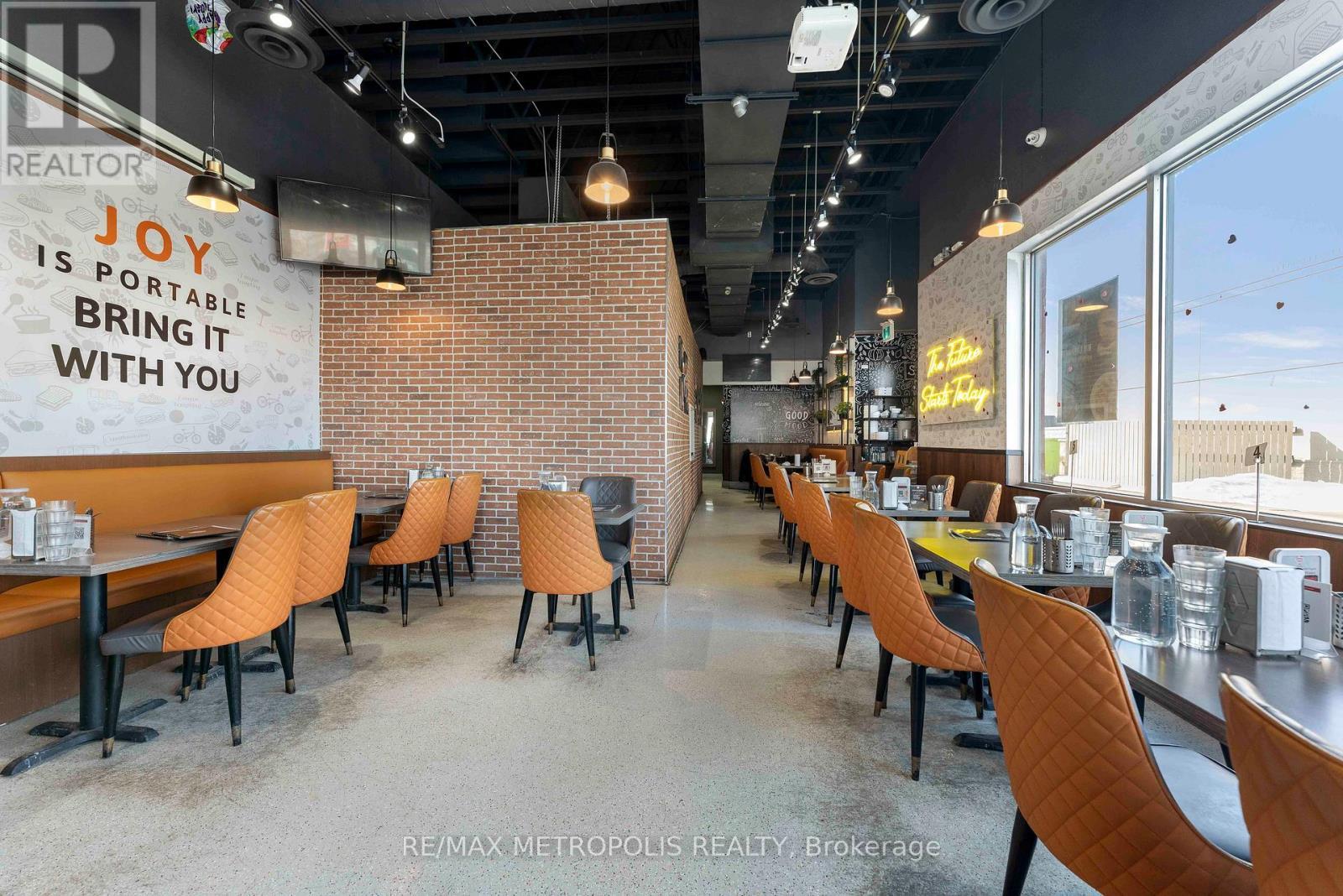 1465 Aerowood Drive, Mississauga, ON