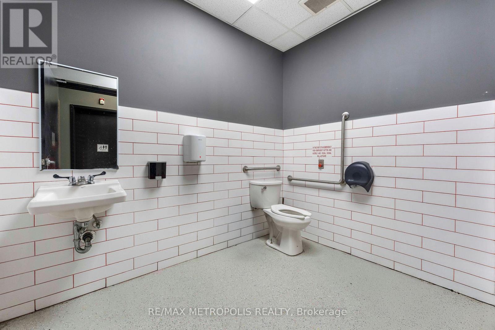 1465 Aerowood Drive, Mississauga, ON