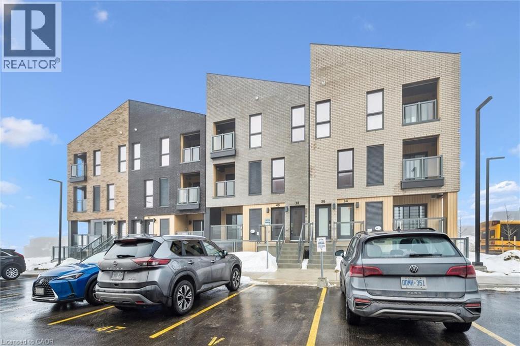 40 Urbane Boulevard, Kitchener, ON - Outdoor With Facade