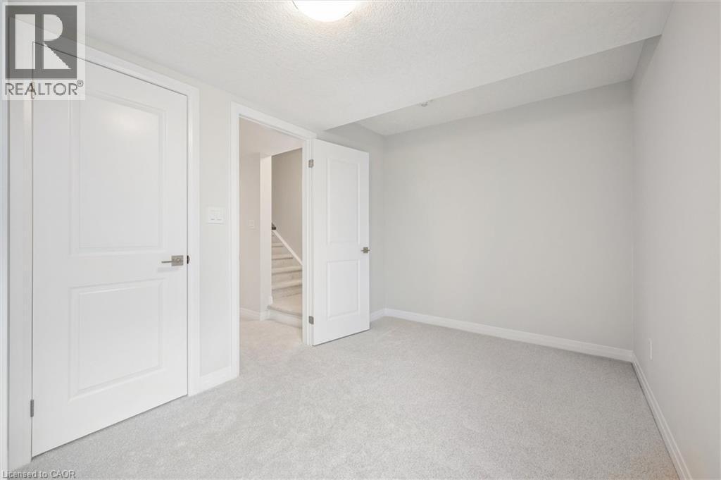 40 Urbane Boulevard, Kitchener, ON - Indoor Photo Showing Other Room
