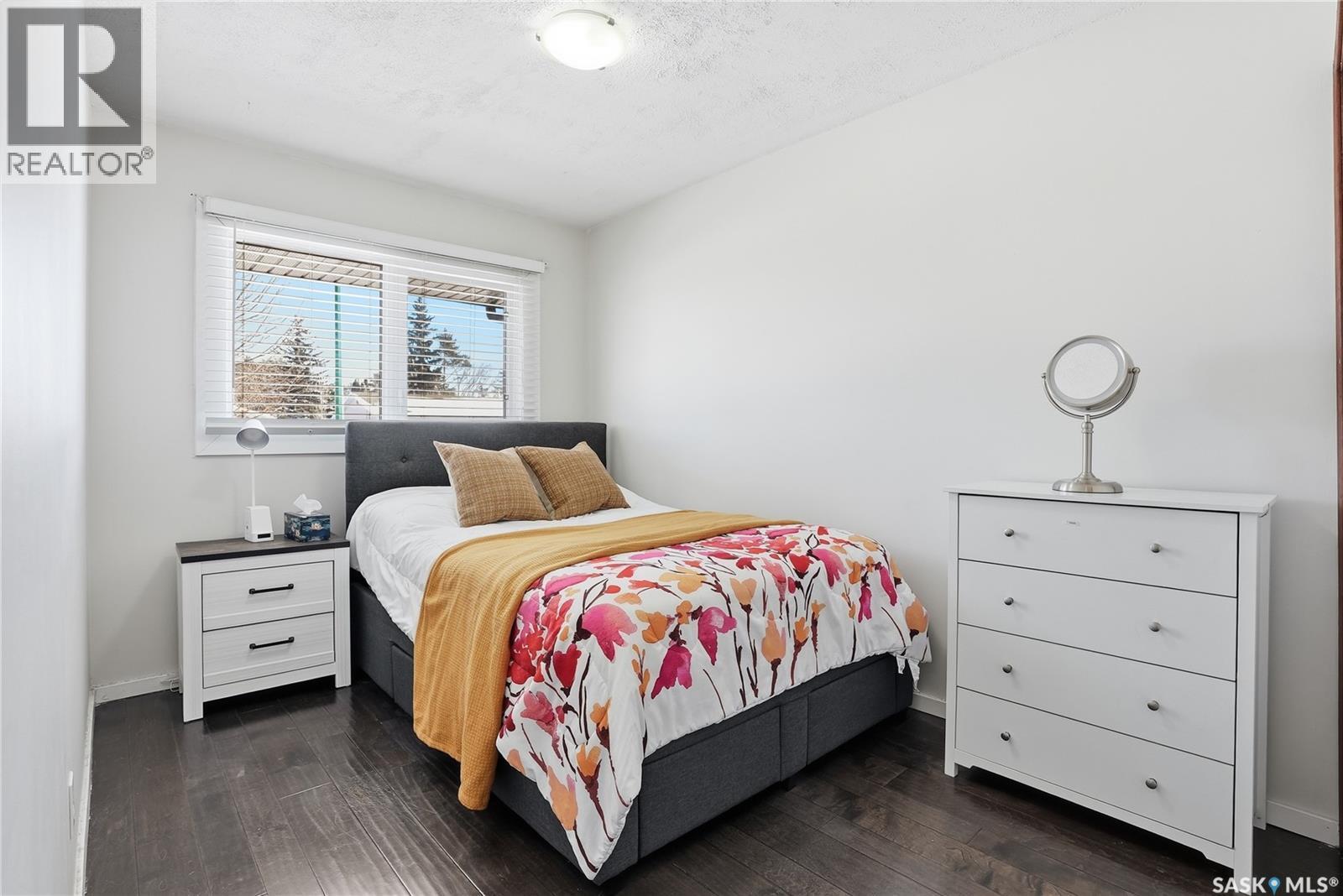 57 Moncton Place, Saskatoon, SK - Indoor Photo Showing Bedroom