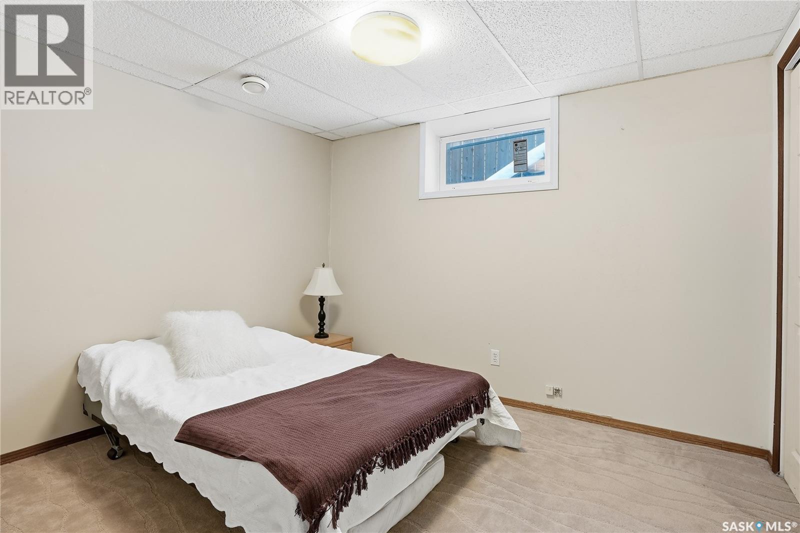 57 Moncton Place, Saskatoon, SK - Indoor Photo Showing Bedroom