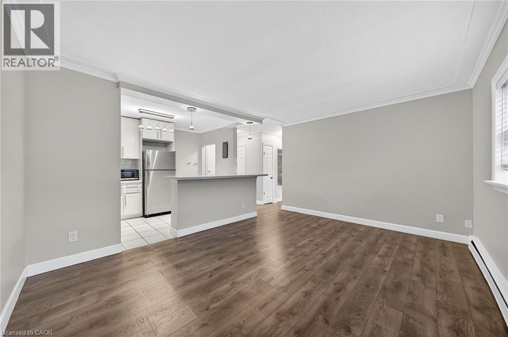 237 Mohawk Road E Unit# 10, Hamilton, ON - Indoor Photo Showing Other Room