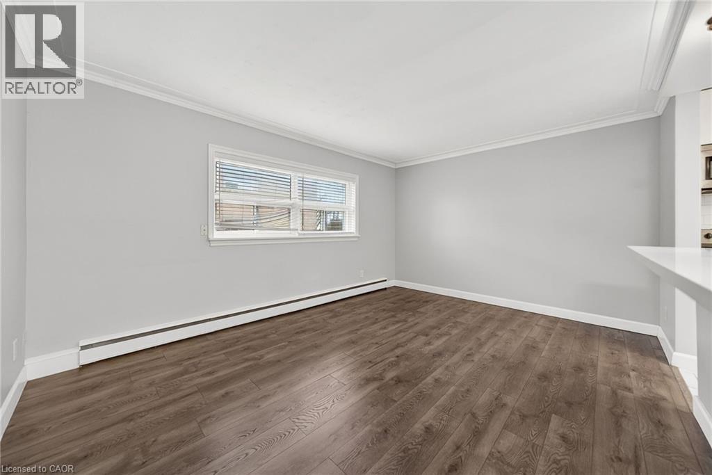 237 Mohawk Road E Unit# 10, Hamilton, ON - Indoor Photo Showing Other Room