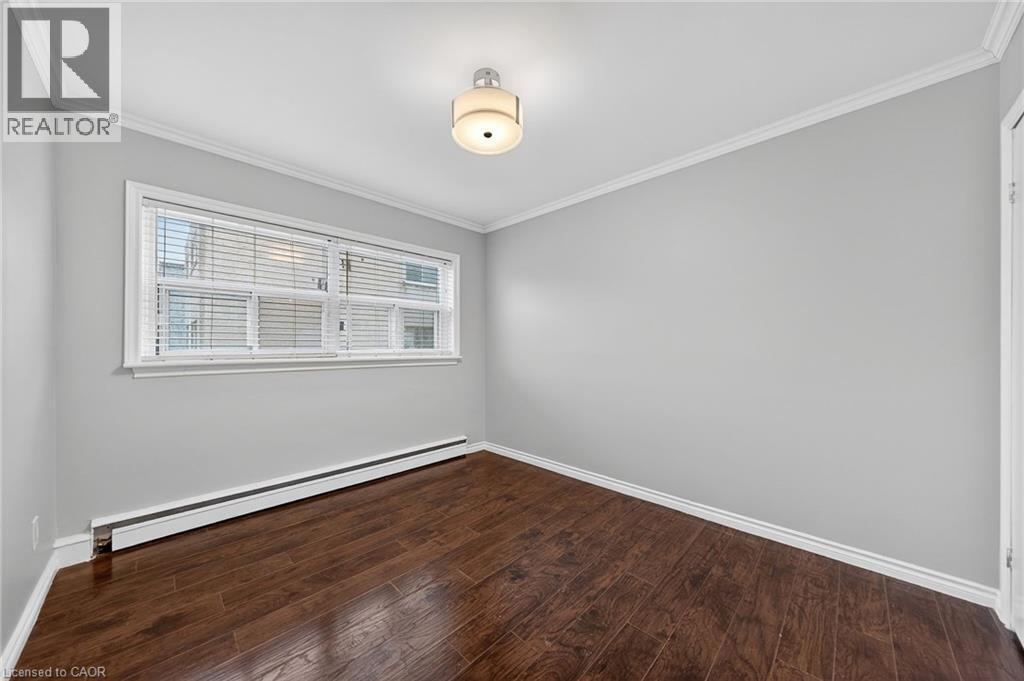 237 Mohawk Road E Unit# 8, Hamilton, ON - Indoor Photo Showing Other Room