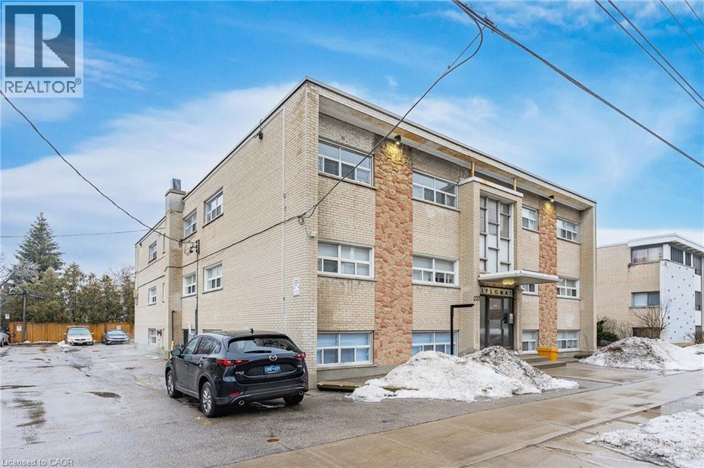 237 Mohawk Road E Unit# 7, Hamilton, ON - Outdoor
