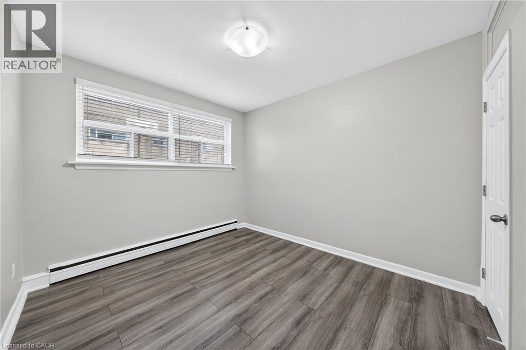 237 Mohawk Road E Unit# 5, Hamilton, ON - Indoor Photo Showing Other Room