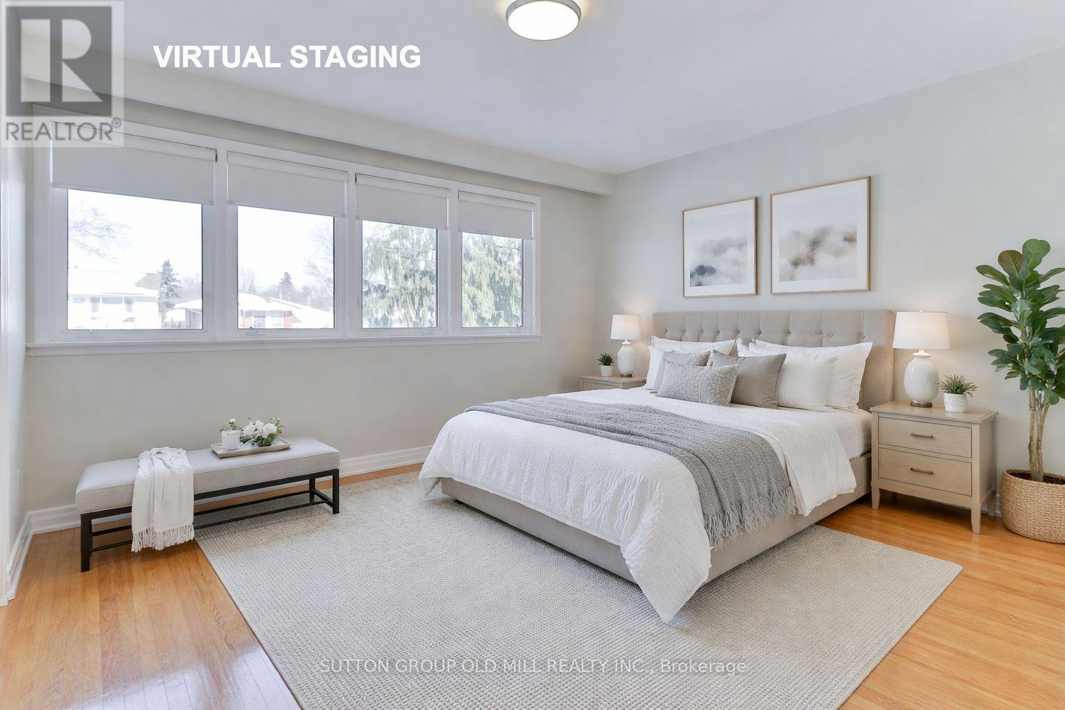 15 Manorhampton Drive, Toronto, ON - Indoor Photo Showing Bedroom
