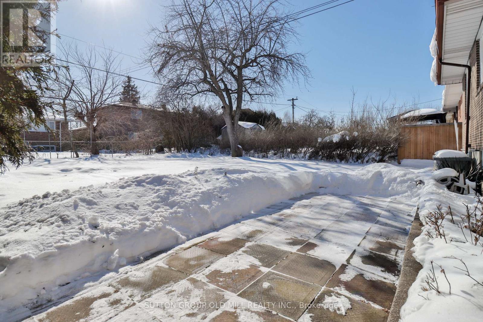 15 Manorhampton Drive, Toronto, ON - Outdoor With View