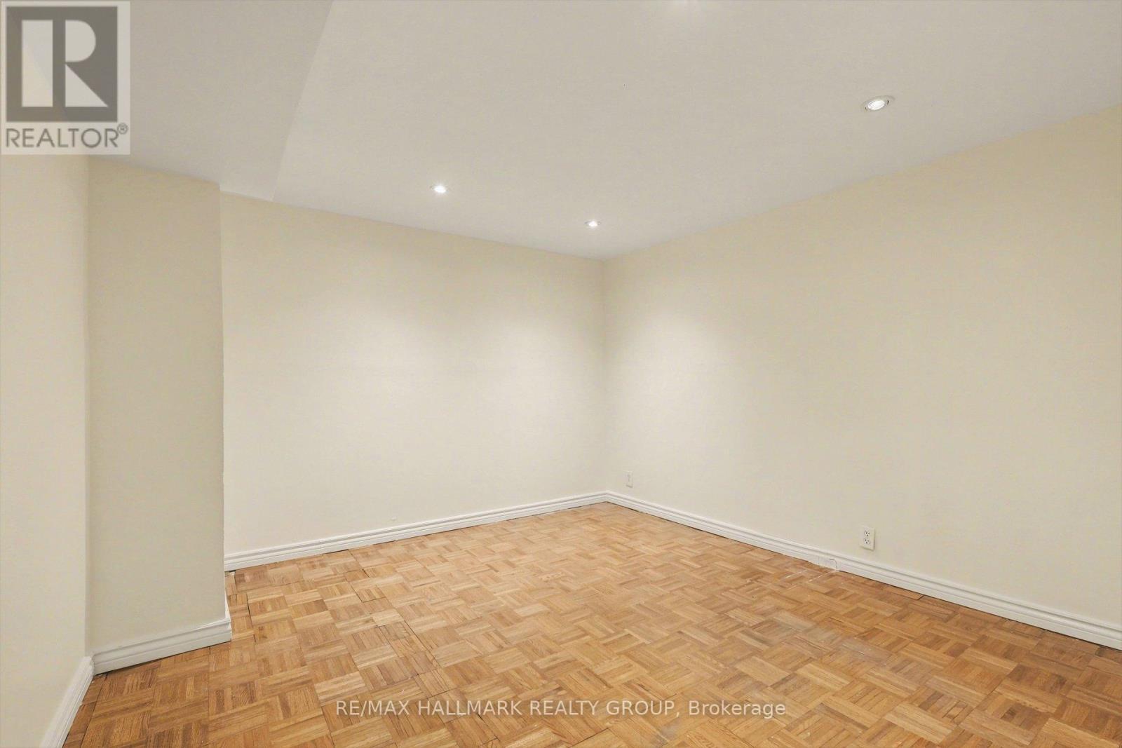 1299 Evans Boulevard, Ottawa, ON - Indoor Photo Showing Other Room