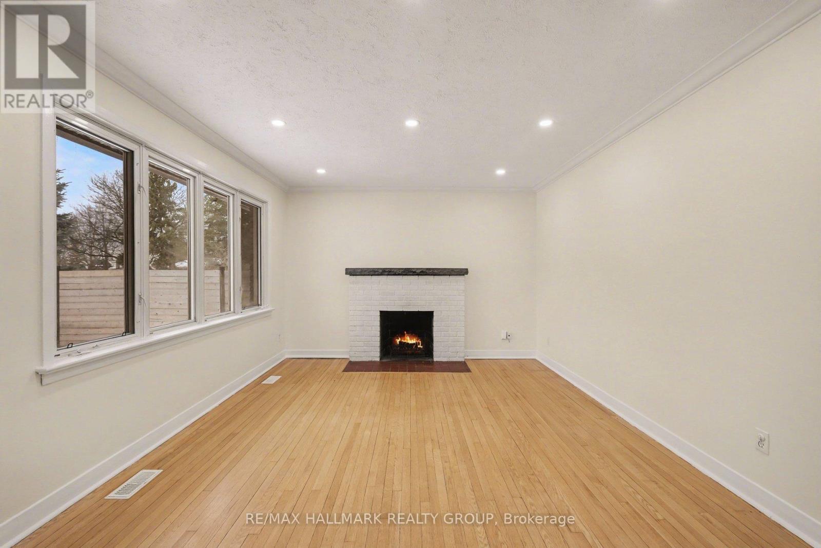 1299 Evans Boulevard, Ottawa, ON - Indoor With Fireplace