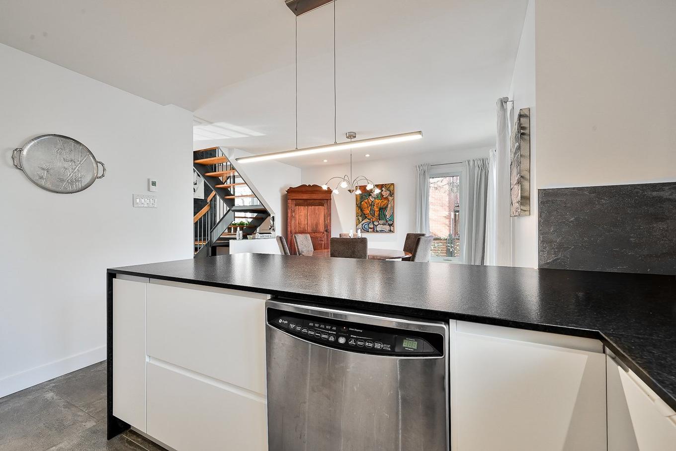 Cuisine - 654Z Av. Pine, Saint-Lambert, QC - Indoor Photo Showing Kitchen